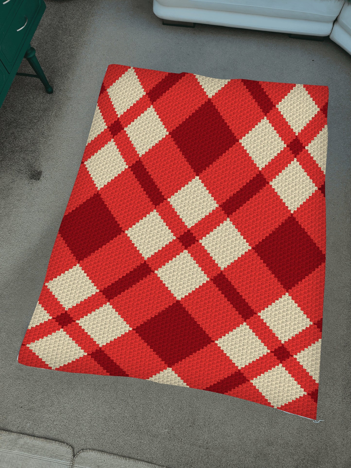 Christmas Red Tartan Crochet Blanket With Tapestry & C2C Crochet Written Pattern + Graph | C2C Christmas Afghan Geometric Plaid Blanket Gift